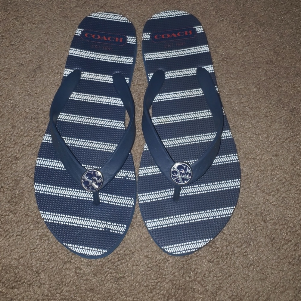 *SOLD*  NAVY COACH RUBBER FLIP FLOPS SIZE 8
